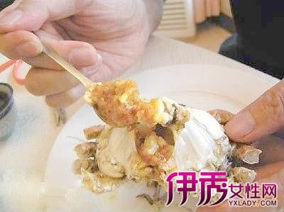 大闸蟹怎么吃