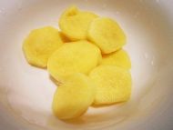 ��������������������2