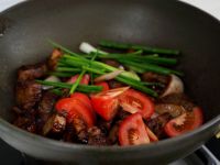 土豆烧牛肉的做法步骤7