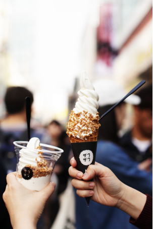 来自东京的“排队王”—ZAKUZAKU泡芙9月29日登陆南京德基广场!