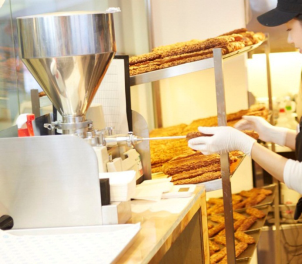 来自东京的“排队王”—ZAKUZAKU泡芙9月29日登陆南京德基广场!